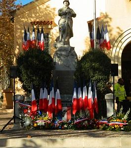 2013 12 05 DECEMBRE c PLAN DE CUQUES CEREMONIE MONUMENT AUX MORTS (4)